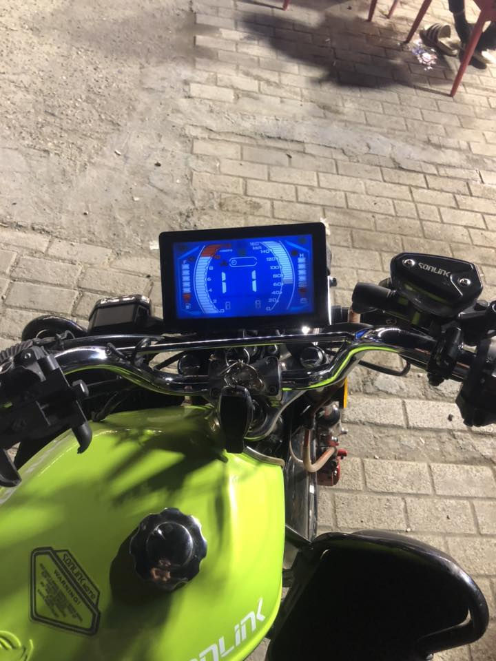 سلام عليكم  للبيع ب٧٥٠ وبيهة مجال حگ الجية واتساب ***********  بس واتساب 
رصيد ***********
 مديل ٢٠٢٥  سونك ٢٠٠مكينة سودة يمكن ضاغطة وزنجيل اوراقهة موجودة  دراجة من الطول للطول مكفولة مكينة گير كهربايات علية درع ابو الجيوب  الدراجة بس الطوافة مال بانزين فالتة فقط الباقي كلة شغال نگرة سلف هندر  اخت الزيرو
بكاني بغداد رصافة بلديات
