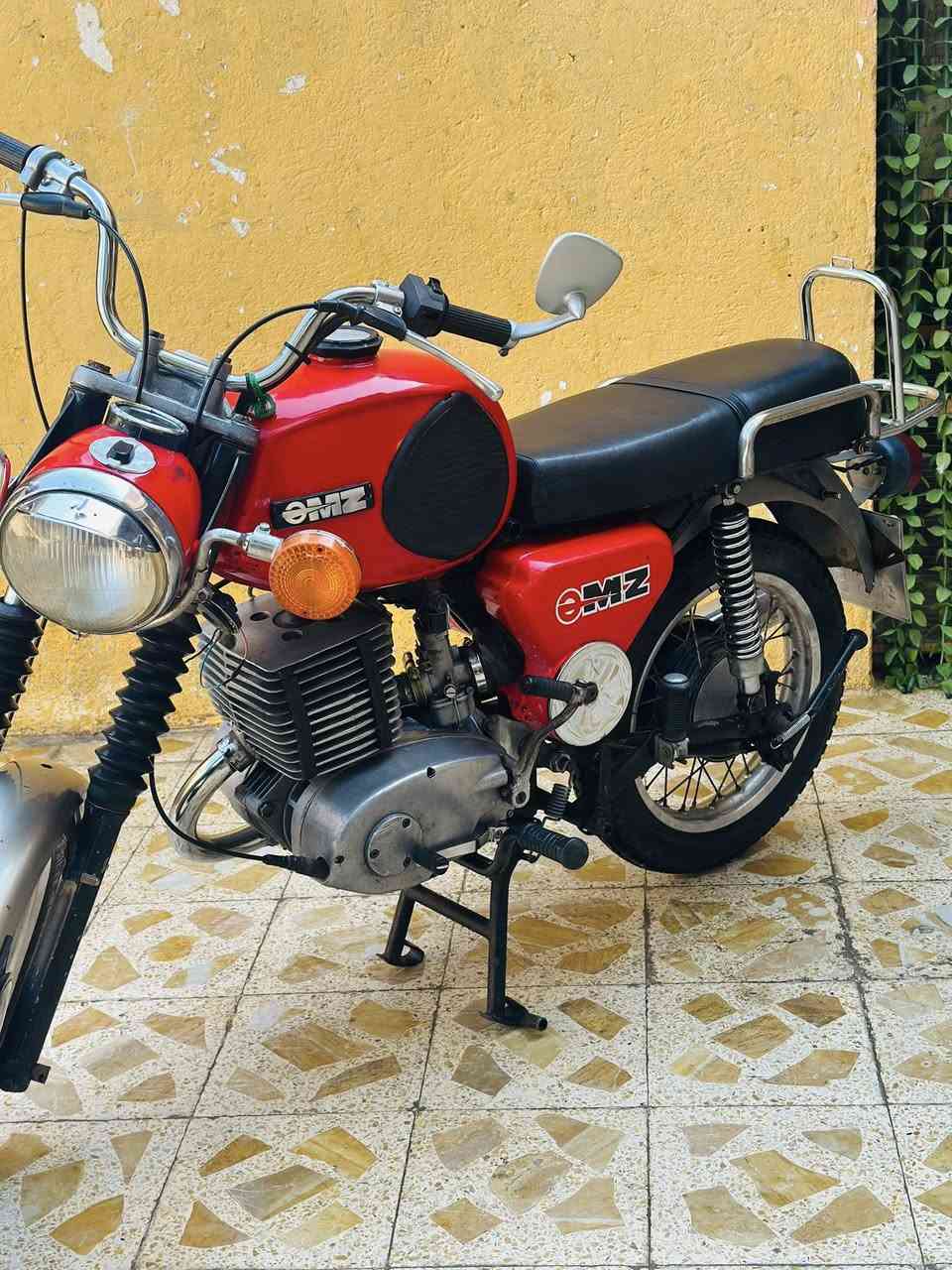 السلام عليكم
امزت 81للبيع بدون كصه 4

الدراجه حلو ونضيفه 

مكاني عماره 

السعر 950وبيها مجال 

رقم ***********
