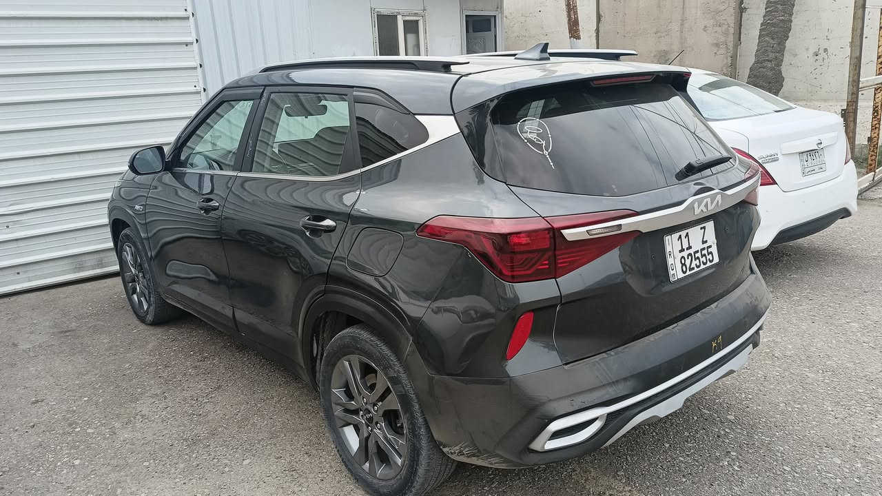 سلام عليكم عارض كيا سيلتوس فئة S
صور الحادث بامريكا موضح بالصور سيارة باسمي تحويل-
رقم بغداد مميز-
محرك 2000 دوش -
مواصفات فول ماعد الفتحة- 
سعرها 143 وبيها مجال 
رقم الهاتف للستفسار -***********-
 مكاني بغداد- حي المعالف -البياع-
