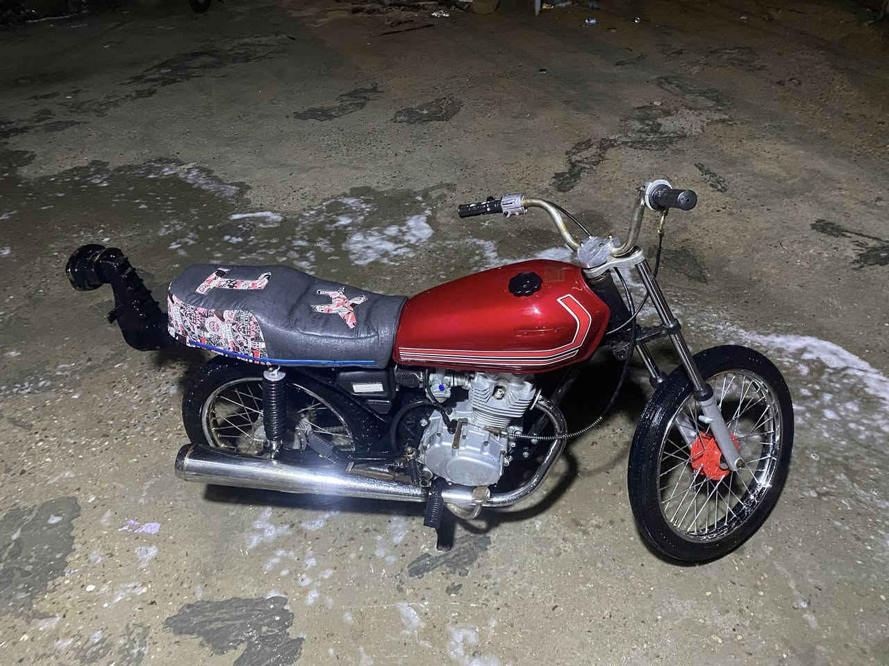 سلام عليكم دراجه نام أدوات لبيع دراجه نضيفه قبل اسبوع معمرينه بس المحرك مستخدم ستخدام قليل سعره 550الموشراي لا يطب خاص وحك الجيه 500قفل كلش مكاني بصره 5ميل رقمي وتساب ***********
