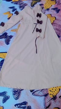 هاي ملابس للبيع بناطير ع خمسه والنفنوف ب١٥ والاستفسار ع هاذه رقم اتصال...