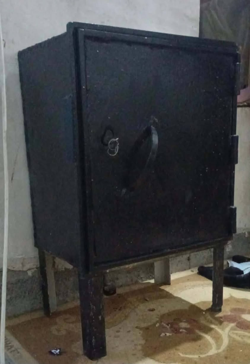غراض للبيع
غساله اوتوماتيك نضيفه للبيع 9 كيلو شرط ب140 وبيها مجال
قاصه
 هذا الديوان تفصال ثگيل وقوي شرط 7 متر 175 وبيه مجال   نرگيله زجاجيه سعره 30 وبيها مجال
جرابي اثنين ام النفر والمكنيه والميز مال تلفزون الميز يرهم تلفزون مال حجم 52
ميز 20 جرابي اثنينهم 40 وبيهن مجال
مكنسه 15 ميز 20  
دركسون جي 9 نوعيته مال العاب 80 وبي مجال قفله 60
 قاصه  نوع حديد بليت وزن 50 كيلو داخلها خانتين ومفتاح وياها سعر 70 وبيها مجال
مبرده حته ماطور بلادي بعده 60 وبيها مجال


**إذا كنت صاحب هذا الإعلان وتريد حذفه لأي سبب، رجاءا أرسل رسالة إلى الدعم الفني**