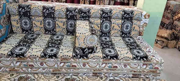 جلسة جديدة ربل كويتي 13 متر زاويتين و7 دواشك و12. ضهر و7 تكيات ب350 جميع الالوان متوفرة وتوصيل متوفر *********** اثث بيتك مع مـعـرض اليـاقوت😻💥#جلسات_عربية #البصرة
