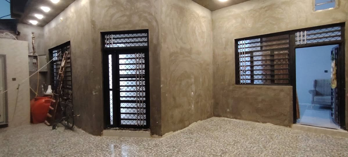 السلام عليكم ورحمة
بيت طابو صرف معروض للبيع الموقع في حي الجامعة بشارع خمسين الاربع سايدات مواصفات البيت متكون من طابقين الطابق الأول من كراج سيارة صحيات خارجيه وداخليه استقبال 7 x 5 مطبخ كبير حار بارد صاله كبيره غرفتين كبار 5x4 الطابق الثاني بيه غرفه وصحيات كاملات اما البقيه بعده ما كامل يرادله كهرباء ولبخ وارضيه البيت فول قبل شهرين من كمل بناء حديث اي استفسار عن البيت تعال خاص


**إذا كنت صاحب هذا الإعلان وتريد حذفه لأي سبب، رجاءا أرسل رسالة إلى الدعم الفني**