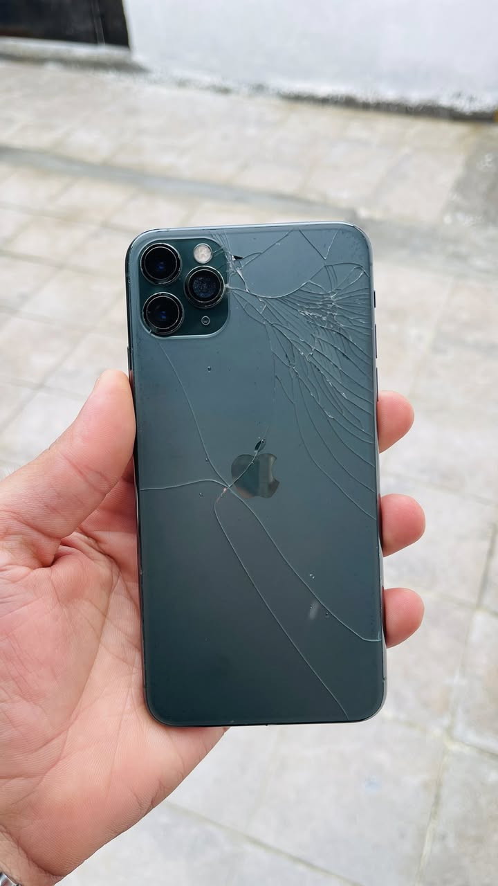 سلام عليكم ايفون ١١ برو ماكس ذاكره ٢٥٦ خط واحد  ضهره مفطور ويرادله بطاريه ملحقات فقط كارتونه ويا
كلشي بي شغال جهاز بصمه وجه سماعات مابي اي مشكله
قيم بالي يرضي الله
مكاني كرمه ابو صخير
***********

