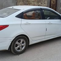 سيارة اكسنت للبيع اكسنت خليجي مضلع موديل 2011  بيها قطعة تبديل بدون  ض...