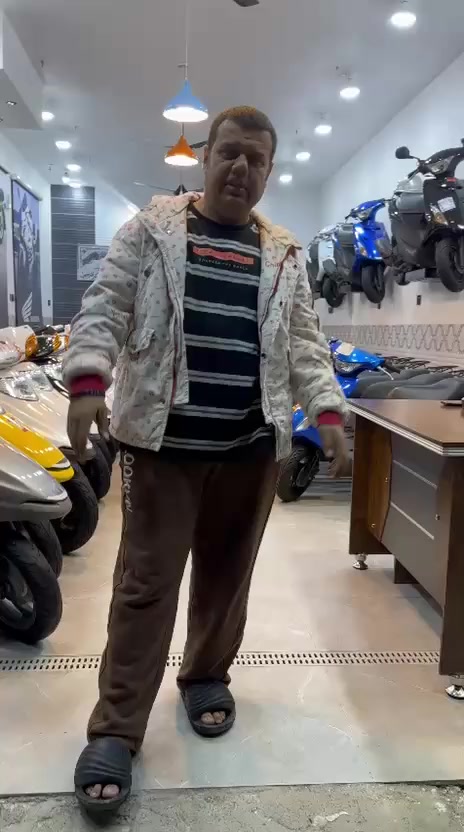 ياللة تم فتتاح معرض بركات موسى الكاظم فرع ثاني
العنوان كوت الحاوي مقابيل جامعت واسط 
مقابيل اقسام الداخلية مال بنات 
سبيسي ياباني مال مزاد كارتون 
ادرس حديث ياباني كارتون 
***********
عدنة نظام اقصاد بدون مقدمة 
علة ماستر كارت الرافدين 
@إشارة
