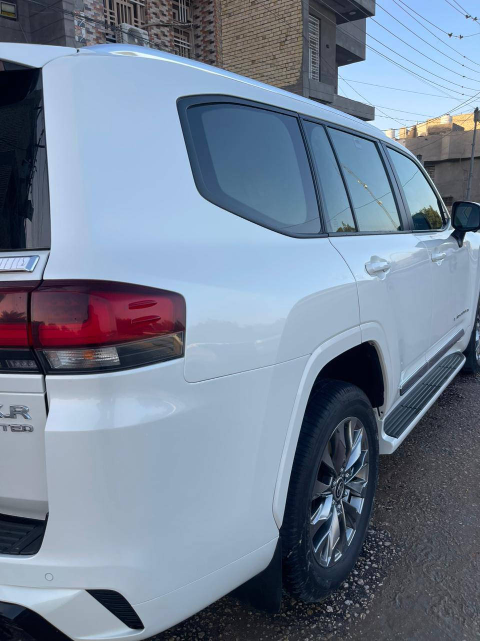 االسلام عليكم لاندكروز مديل 2024 بريم لمتدد فول مواصفات السياره عله وضع وضع شركه  مكفوله كفاله عامه رقم بغداد باسمي تحويل ثاني يوم مكاني كربلاء للبيع او مروس الشري يتصل *********** أو ***********
