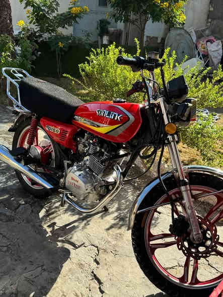 اسلام عليكم دراجه أيراني سيفان موديل 2022 الدراجه خير منّ الله مثل ماشوف بل صوره الدراجه كله شغاله عوزه بس دكهمه مال سلف واكفه الدكمه الدراجه نكره عارضه 550 وبيها مجال حك الجيه مكان بغداد مدينه الصدر /الرقم/***********/متواجد فقط واتساب
