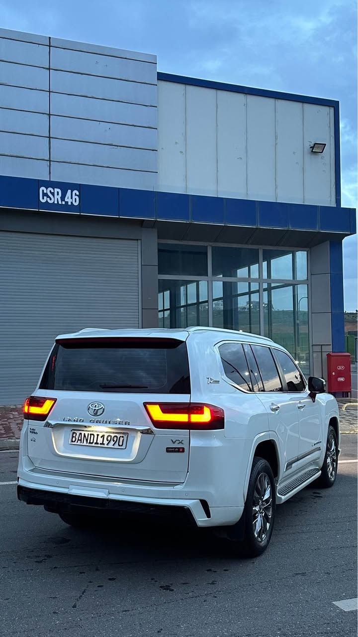 Land Cruiser VX 2022 
ماشية 73 الف كيلومتر 
مكفولة كفالة عامة
السعر : 670$ 
Duhok 
*********** أربيل, العراق
