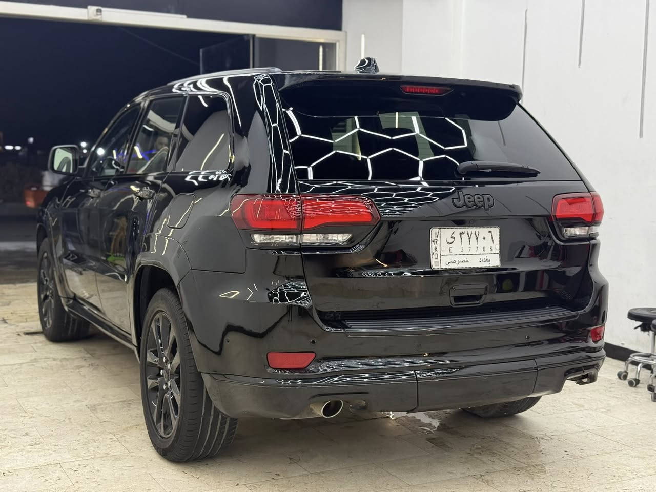 بغداد
السلام عليكم 
جيب 2021 بلاك توب 
محدثه شكل خارجي S
ماشيه 93 الف ميل 
مواصفاتها 
تشغيل عن بعد
صندوقها كهربائي 
حساسات خلفيه
دمام صوت
رادار جانبي
فتحه بالسقف
رقم بغداد بأسمي 
مكان سياره بغداد
صور الحادث ع واتساب وافحص وين متريد اجي وياك
سياره محركها خير من الله 
سعرها 21.500 دولار بيها مجال 
***********
