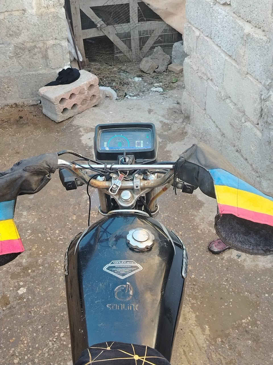 دراجه سونك سيفان اربع كير كهربائية شغاله كلهن هندر مو سلف شرط هندر واحد اوراق سكنر سعره 600او بيه مجال شويه رقم *********** كربلاء الجريه
البوحويمد
