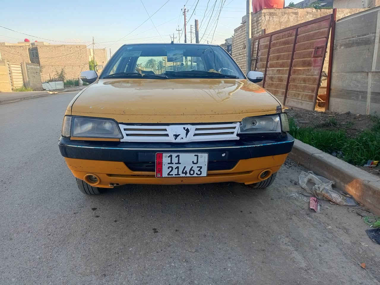 السلام عليكم بيجو موديل 10 مكينه بيها تبخير قليل كير جديده كهربائي كلها شغاله تبريد  ثلج تخم تايرات جديده باتري جديده سياره مابيها ضربه ولا تبديل صدر امامي وخلفي جديده سياره طسه ما بيها شاشه سنويه 28 سيارة بسمي مكاني بغداد السعر 28وبيه مجال ***********
