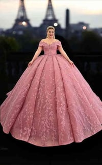 قصر العرائس • فستان زفاف ملكي • تفاصيل يدوية