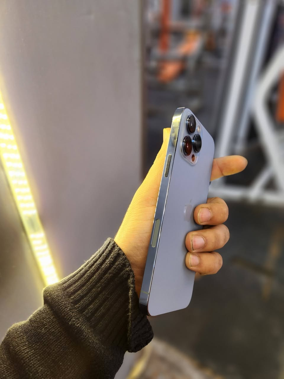 IPhone 13 pro max
للبيع او مراوس 
ذاكره 256 
نظافة 💯 
بطارية 94%
فيس ايدي متوقف 🔴
بقيه جهاز اكفله الك كفاله  عامه
عنواني بغداد مدينة الصدر 
توصيل متوفر فقط بأعتماد


**إذا كنت صاحب هذا الإعلان وتريد حذفه لأي سبب، رجاءا أرسل رسالة إلى الدعم الفني**