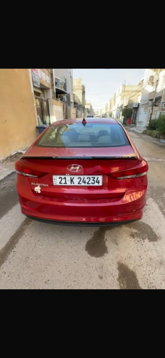 النترا 2018وارد امريكي حادثها بنيد وجاملغ ) وبل عراق ربع الباب مال صدر مصبوغ بدون دواخل وتعمير ( سياره بيها رصعات كم وحده  ) رقم شمالي ( 
مواصفات 
اشاير بل مريي 
راذار بل مريي 
كير مكينه نضيفات كلش 
المكينه فقط قبق ولفات مفتوح 
كير بلاد 
شاشه كامره. دواره 
زنون ٣انضمه قياده 
شاشه ديجتل 
البنيد طافي شويه 
العنوان دوره شارع صحه
سعر 114 وماكو  بهيج  سعر 
بيها مجال كلشششش قليل رجان اقره المنشور يالله تتصل الرقم ***********
