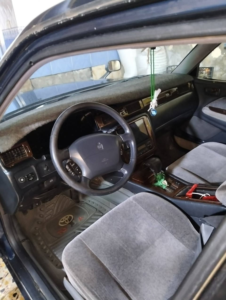 راس الثور تكم خمس دكم شاصي 155
مكينه فلي تي فيشه وبطل اسود والسعر 90 وبيه مجال مكان بغداد مدينة تبريد شغال قطعتين ومنضومه مال غاز
هاي قماره رش صبغ اربع اصابع موديل,98 
باقي تفاصيل اتصلوا علي رقم 
‏‪***********‬‏
