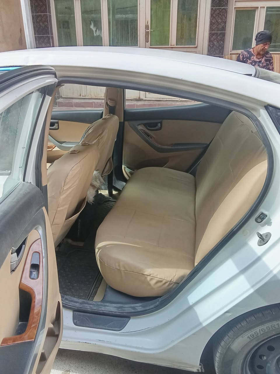 السلام عليكم شباب الانتره افنتي 2012 خليجي مضروبه جنطه ومصبوغه عام  رقم اربيل باسم كردي شرط التحويل مكاني واسط الكوت رقمي *********** فقط وتساب
