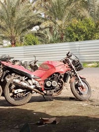 بطحه قرش كوم حديد يعني تفصيخ للبيع قيم واخذ مستعجل ع بيعتهه متشتغل است...