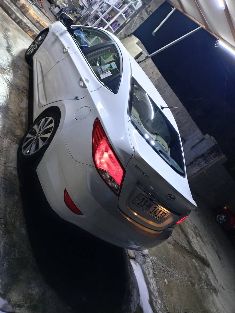 سلام عليكم اكسنت موديل 2017 خليجي  كفاله عامه ادامه عليها كامله باتري جديد تخم تاير جديد تبريد ثلج صدر جديد  رقم بغداد نكليزي  سياره بسمي اطلع بيها ع كد اسواق فرن صمون فقط     سعر 126 بيها مجال عنوان بغداد الشعب رقم *********** بيها سونر المندلاوي
