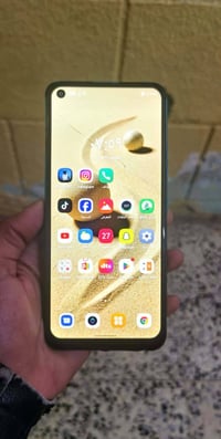 انفنكس هوت ١٠ • ٦٤/٤ • بصمة لمس معطلة