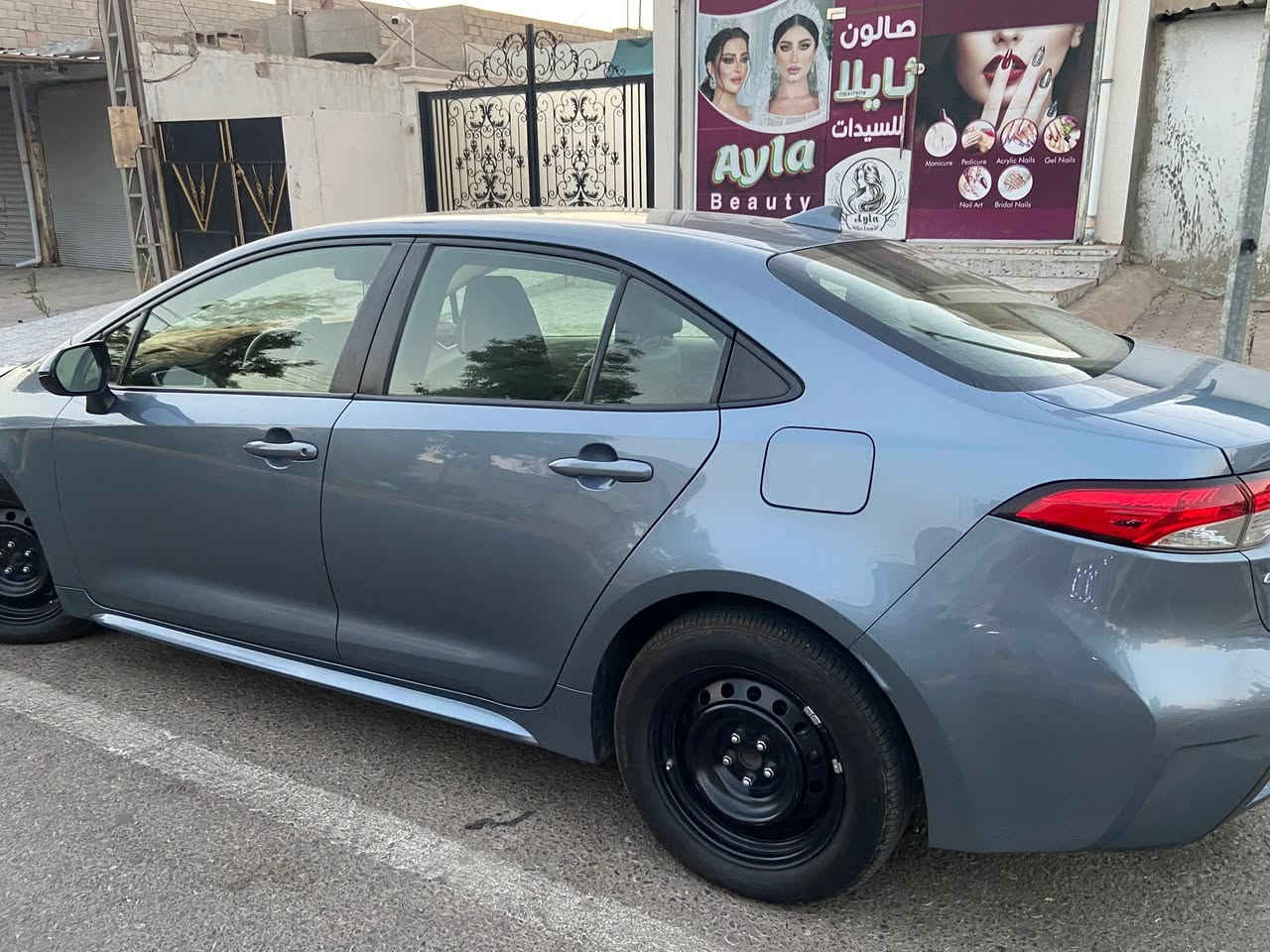 سلام عليكم كورلا موديل ٢٠٢١ مواصفات LE بدون صبغ بدون تبديل فقط شبر باردجامرلغ و بنيد صور الحادث موجود ماشية ٨٣ الف كلش جديدة مامتعوبة دينار متصرف علي السيارة جاهزة سعرة ١٤٥ و بى مجال مكاني كركوك ***********
