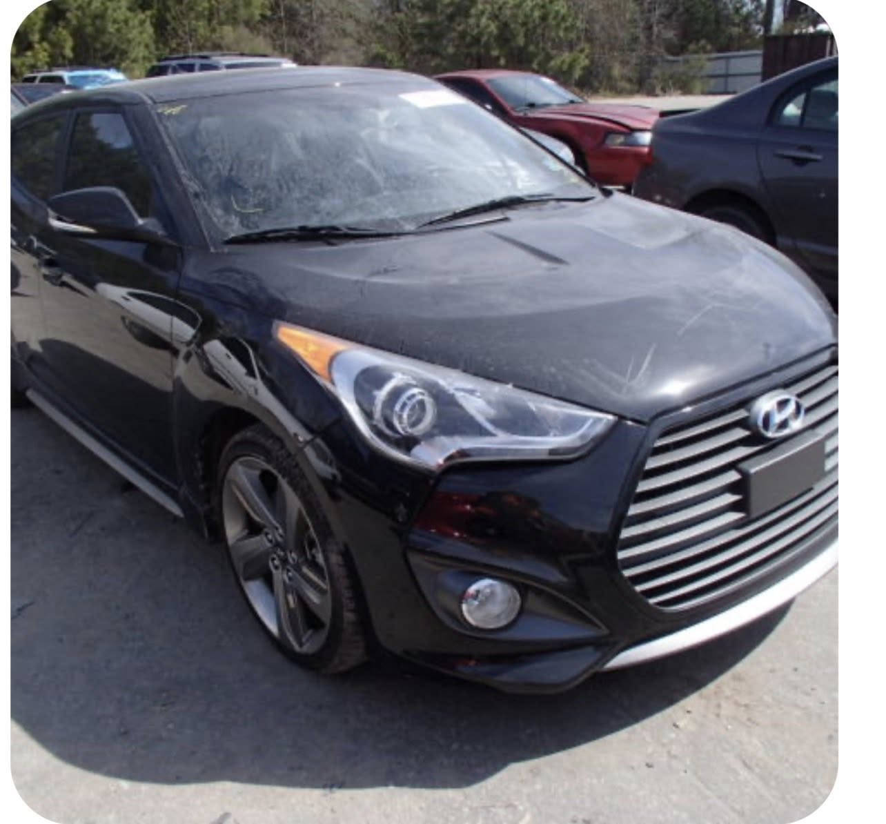 للبيع موديل 2013  ماشية 80  نظيفة جدا فول عدى البانوراما مع الرقم بسعر 95$ مكاني اليرموك ***********
