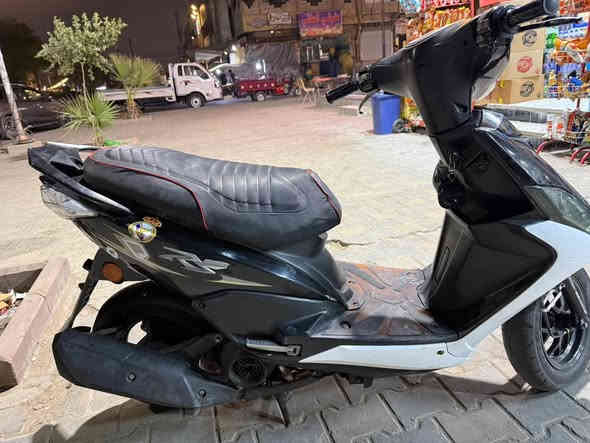 سلام عليكم
ماكس مضلع حديث نوووووزل الدراجه كامله مكمله كهربائيات نكره الصبح نقصه فقط كلج امامي علمود الشلعه ترايه حلو بيه ويلكب 
المكان بغداد الحريه العياده الشعبيه 
السعر 725وبيه مجال بسيط
***********
