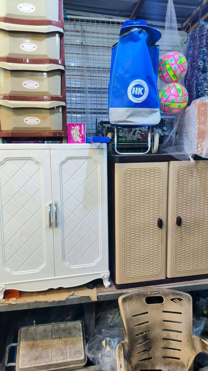 مجرات للبيع كافه الالوان والاشكال الاسعار 🔥💯💯🤤
لمعرفه السعر او الاستفسار التواصل واتساب*********** 
او الاتصال على ***********‬‏
متوفر توصيل عنوان المحل بغداد سوق الشرطه الرابعه مقابيل خياطه ابو وسام✨✨
