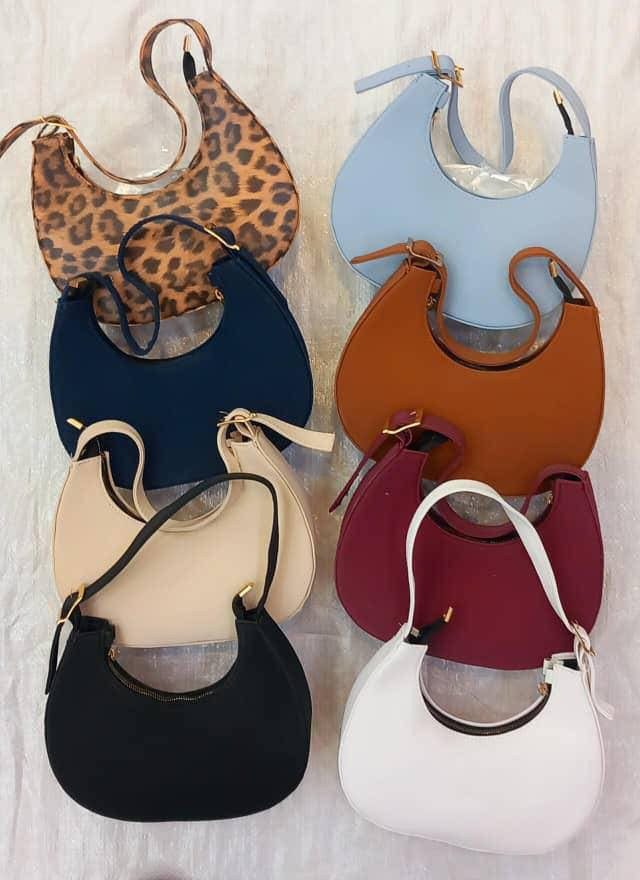 🛍️ عروض رمضان على الجنط وصلت!
تخفيضات قوية على كل الموديلات
لفتره محدوده 
❄️سعر مفرد 5الاف

❄️سعر موديل الصغير 36 الف درزن

❄️سعر موديل الكبير 42 الف درزن

احجز هسه قبل النفاد 📩

للتواصل 
***********
https://t.me/bagswoman7
