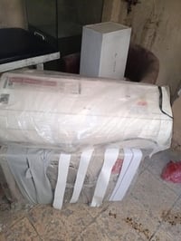 سبلت 1 طن LG انفيرتر مستخدم قليل للبيع شغال تدفئة تبريد مكان  مغسول وج...