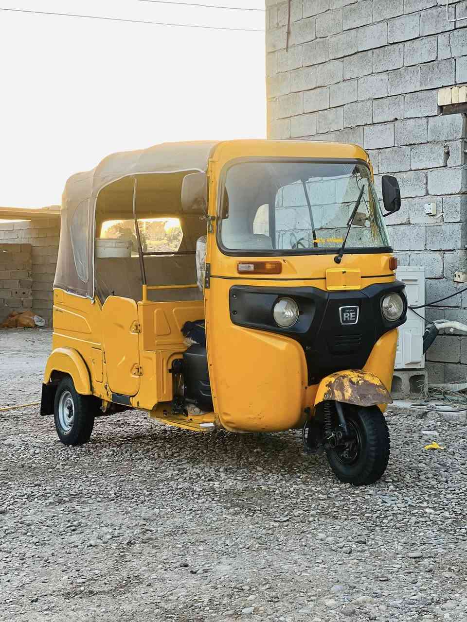 سلام عليكم تكتك 2022 شهر العاشر  تكتك نضيفه  بيهه ملاحضات خفيفه  أوراق صوليه  سعر 7 ونص. وبيهه مجال ***********
