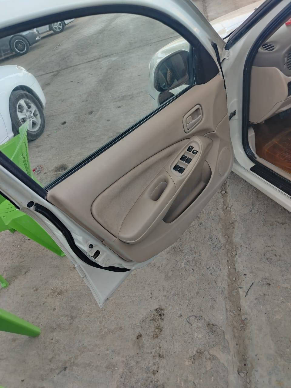 سني ياباني ٢٠٠٩ بلاد رقم انبار نكليزي جديد سنويه ٢٠٣٠ هزه جديده
محرك اسود ١٦٠٠ بلاد كير اوتماتيك
 قطرة صبغ مابيهة
 كلشي شغال بلاد تدفئه تبريد السيارة ع وضع الشركة جاهزة من كلشي فقط اقل من شبر على البارد بالجاملغ الخلفي تحويل ثاني يوم
السعر ١١٨ وبيهة مجال العنوان حديثة
***********
