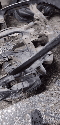 سكنس، نثيه شغاله بس، مفصخه ميكنه كفاله كفرات موجوده ب٢٠٠بغدادجديده ***********
