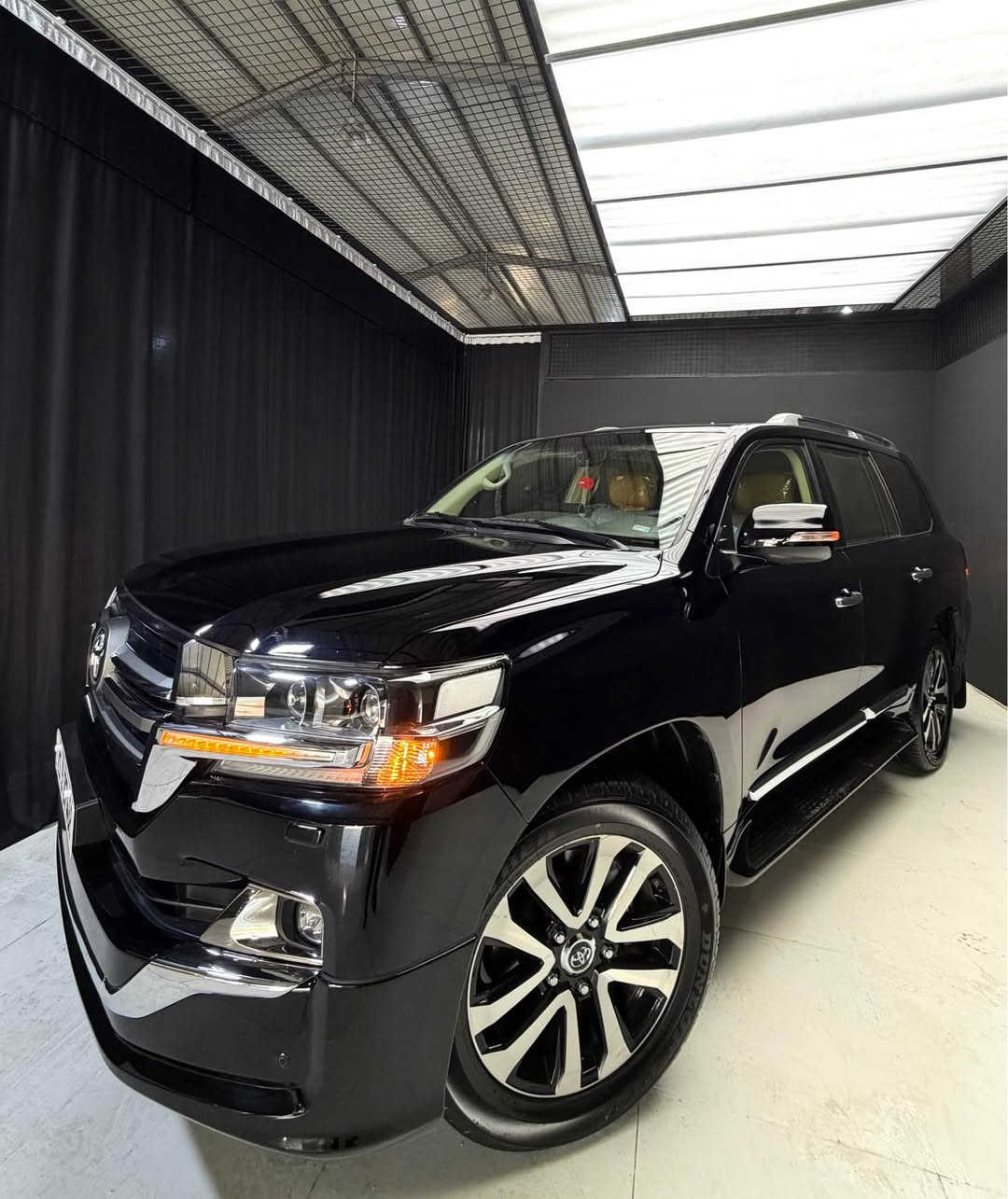 ‎‏Land cruiser GXR  2019- V6   83,000km🪬

‎‏Grand turing

‎لاندكروزر 2019  GXR

‎‏‎ملاحظە : الاخوان رجائن بس بیع نقد بدون مراوس📌

‎أخت زيرو بل كارتون 📦📦

‎‏‎لاندکروزر 2019  ساز باب أول

‎‏‎💎محرک 6 سلندر 

‎‏‎⌛️ماشي 83,000 ألف

‎‏‎💎 بسمطين  +سماعة بيلادي +فرشات بيلادي مجوود 

‎‏‎ مكفولة كفالة عامة من الدعامية إلى الدعامية

‎‏‎  بدون صبخ .بدون بارد  ،بدون رصعات ،بدون حتى شخط

‎‏‎دعاميات هم بدون صبغ ،رمل مابي ،لحية بدون صبخ ..بقية كلها بشرط

‎‏‎🧧 فول مواصفات

‎‏‎شاشة كبير لمس 5كاميرا حاسة رادارات

‎‏‎كاميرات 3 شاشات سيلاد فتحة سقف 

‎‏‎كشن جلد كشن كاراباي شحن موبایل  8 اريباك تبريد مركزية

‎‏‎بصمة تشغيل عن بعد باب جاك سلاجة ليد زينون 

‎‏‎تحكمات ستيرن دبل فوليوم فورويل هوك

‎‏‎سيارة بها 2 بصمة من شركة جديد جدأ 

‎‏‎سيـارة عل نظافتها احسبها صفر زيرو

‎🪭 تخم تاير دنلوب الاصلي

‎‏‎ 🪬محرك كير بشرط مامفتوح

‎‏‎سيارة حيل نظيفة كلشي عل بلاد لوك

‎‏‎سنوية زنكة كلشي جديد مدفوع 2030

‎‏‎باسمي السنوية بشرط تحويل و خرامة 

‎‏‎سيارة مابيـها دينار مصرف كامل من كل نواحي

‎نفسي يوم /تحويل و وكالة حاظر

‎‏‎📍مكانك /داخل سليماني

‎‏‎💵 سعر $498 

‎‏‎📲موبايل/ *********** السليمانية, العراق

