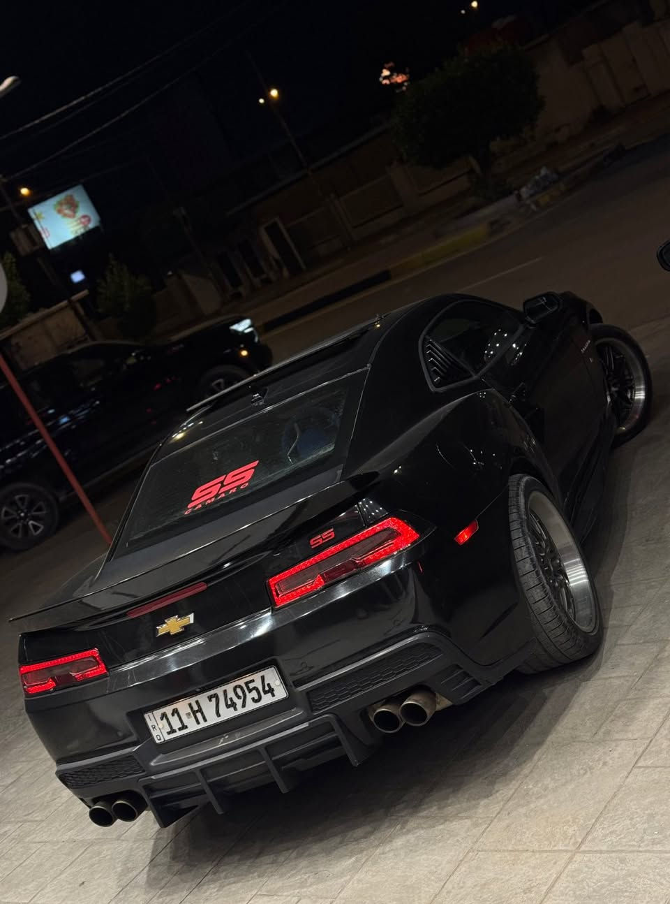 سلام عليكم اذكرو الله وصلو على النبي 🧿♥️
كمارو 2ss من انضف السيارات بموديلهه وبعدهه جديدة موديل 2014فول مواصفات 1/1  حادثهه قبق جنطة + جاملغات خلفية بجم كبس لغود شواصي كلهه كفالة كير محرك مكفولات من الفتح والتبديل والبخار شرط الفحص والسونار ممشى السياه. 71 الف كيلو متر مشي حقيقي مكان السيارة بغداد الكرخ ب اسمي تحويل ثاني يوم هزة وارقام كله جديد السيارة ممنزلهه استعراض ولا دوسات استخدام شخصي وعلى ايد وحدة فقط  🔴ملاحظه السيارة ستوك لا برمجة ولا فتح عقل كلشي مملعوب بيهه على وضع الشركة صدر امامي خلفي كله جديد وتايرات جدد 

المواصفات🔻 
فتحة 
كشنات جلد نضافة 100% 
داتو شو 
كشنات كهرباء عدد 2 
كيجات 4 يم الكير 
كشنات تدفة 
شفتات ستيرن 
تحكم ستيرن ب الكامل 
مثبت سرعة 
السيارة فول مواصفات وبعد بيهه مواصفات

للستسفار ***********
