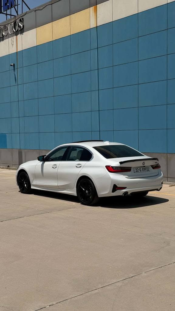 Bmw  330i 
موديل 2021 
٧٥ هةزار رويشتية 
يةك چاملغي بوياغة  هيچ داخيلي نية رسمي دةعمم داناوة 
ارباك سيستم 
گير مةكينة كارةبايات تةبريد  حةدادي بني هةمووي بةشةرت  
تةحويل و غةرامة بةشةرت  
هةولير 
سعر ٢٢٨ وةرةقة و مجال 
*********** أربيل, العراق

