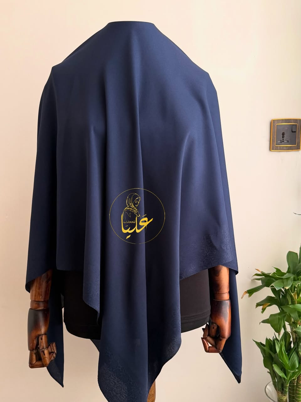 ✨ أناقة هادئة تكمّل إطلالتك ✨

حجاب جاكار تركي 🇹🇷
قياس 120 – عملي ومناسب لكل يوم 🤍

💫 قماش فاخر بنقشة جاكار ناعمة
💫 حاشية هادئة تضيف لمسة راقية بدون مبالغة
💫 خفيف ومريح وثابت طول اليوم

اختيارك المثالي للستايل البسيط والأنيق 👌

📦 متوفر الآن بعدد محدود
📩 للحجز والاستفسار راسلينا دايركت


**إذا كنت صاحب هذا الإعلان وتريد حذفه لأي سبب، رجاءا أرسل رسالة إلى الدعم الفني**