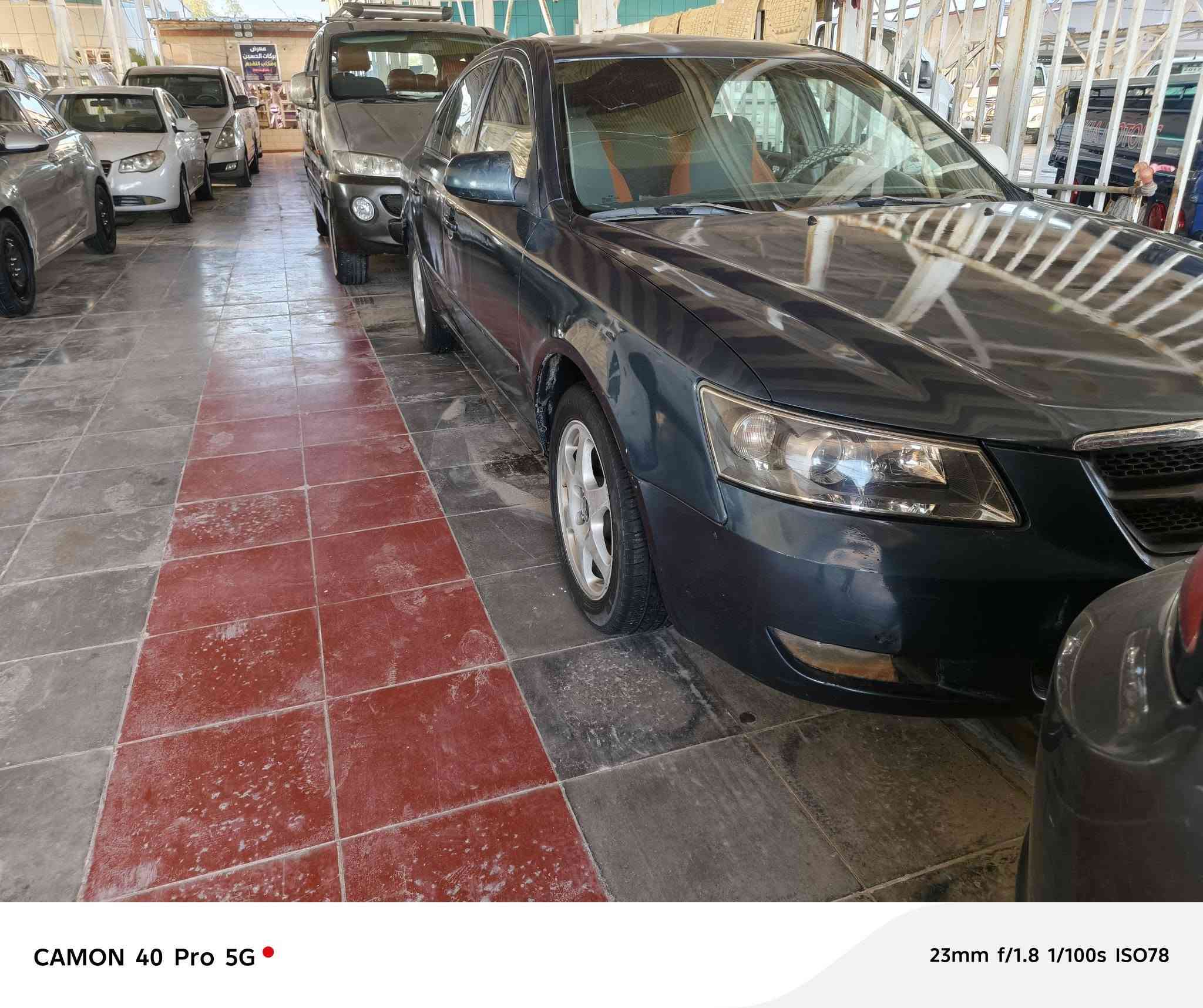 السلام عليكم
سوناتا موديل 2006 ـ 6 سلندر  حادثها قطعتين جانبي وبيها صبغ عام شرط لا گلبه ولا كص ولا دواخل 
رقم بغداد بإسمي انكليزي مكينه جديده كير كفاله 
تبريد جاهزه من كلشي 
مكانها /بابل / الحمزه الغربي / معرض بركات الحسين 
للاستفسار / ***********
السعر/ 78$ وبيها مجال بسيط
