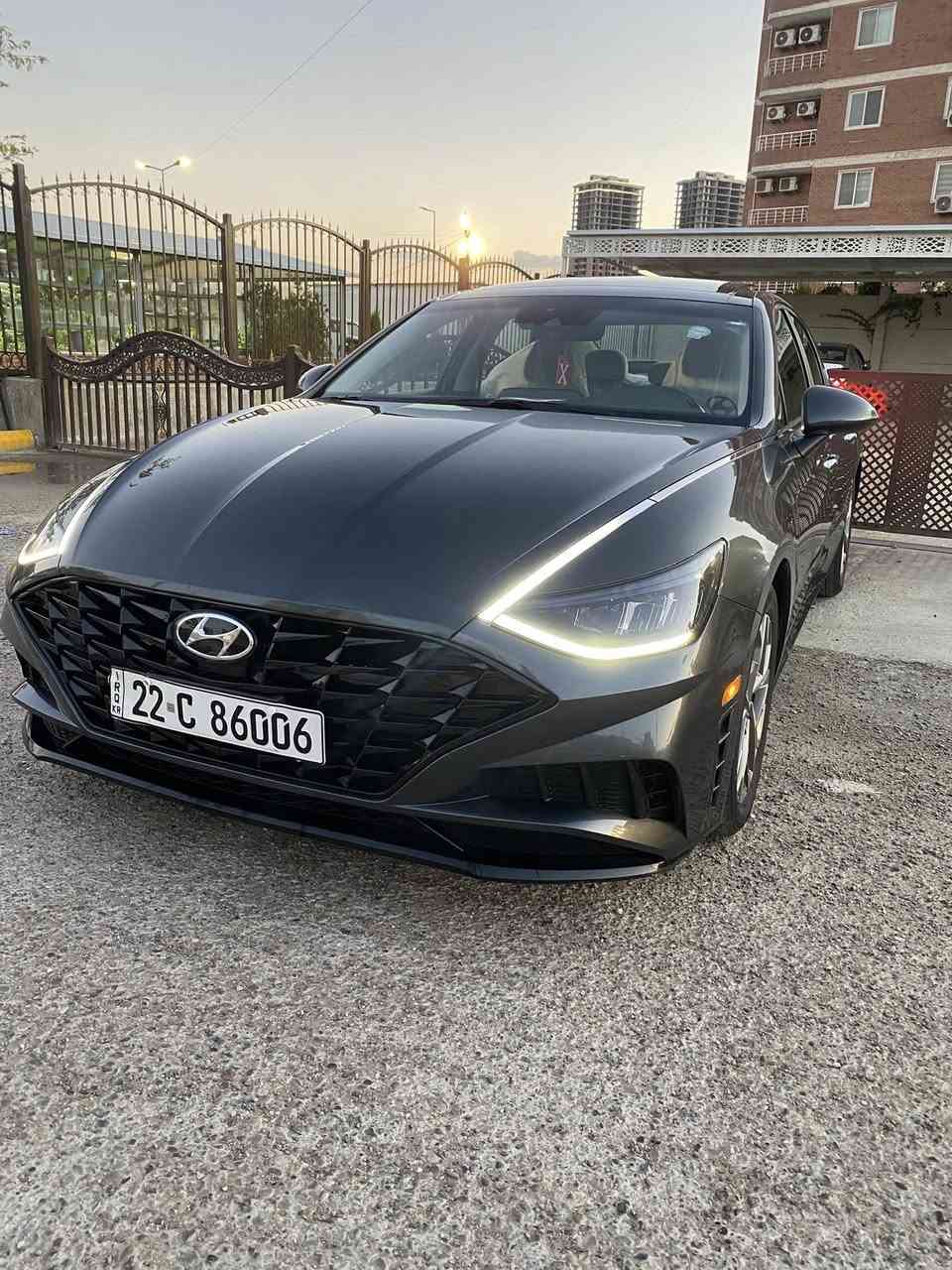 السلام عليكم
للبيع سوناتا موديل 2021 لون نفطي وارد امريكي حادث خلفي قطعة وحده فقط بدون ايرباك فول مواصفات داخل ابيض ماشية 44السيارة الجديدة كل نقص مابيها رقم اربيل بسمي تريد تحويل او وكاله العنوان بغداد/الكرخ هـ(***********)
