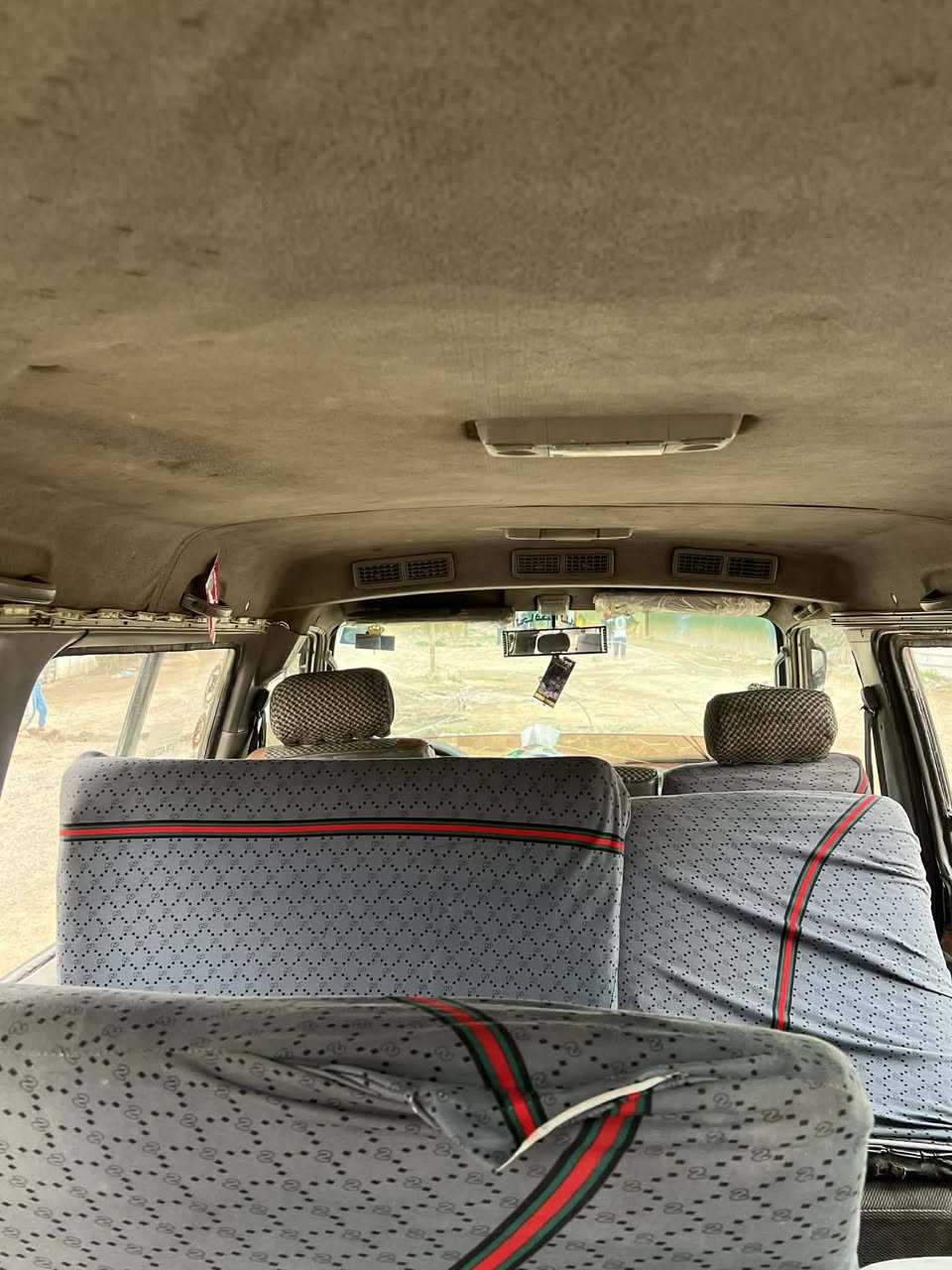 السلام عليكم؛ كيا بستا للبيع موديل ٩٥  رقم انكليزي سنويه لل 29 تخم تاير  سلف جديد  سياره ترايك وين متريد خير من الله(داكلهه شعار جديد )  السعر 50 وبيهه مجال  ***********
