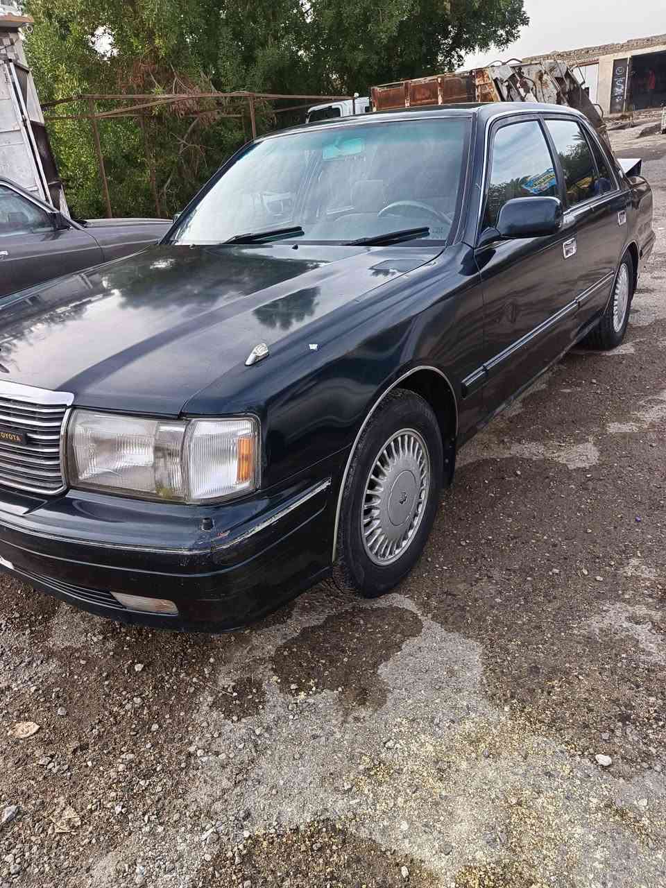 السلام عليكم كروان راس الثور تكم مديل 1997  شاصي 55.  محرك 3000فيشه وبطل اسود  سياره مكفوله من  كص  وضربه ونقل جثه  واصوليات رقم بغداد  بسمي تحويل ثاني يوم مكفوله  سياره جديده جاهزه تخم تاير جديد باتري جديد تبريد شغال  قطعتين  مكان سياره الناصريه سوك الشيوخ سعر السياره 88 وبيه مجال شي قليل ***********
