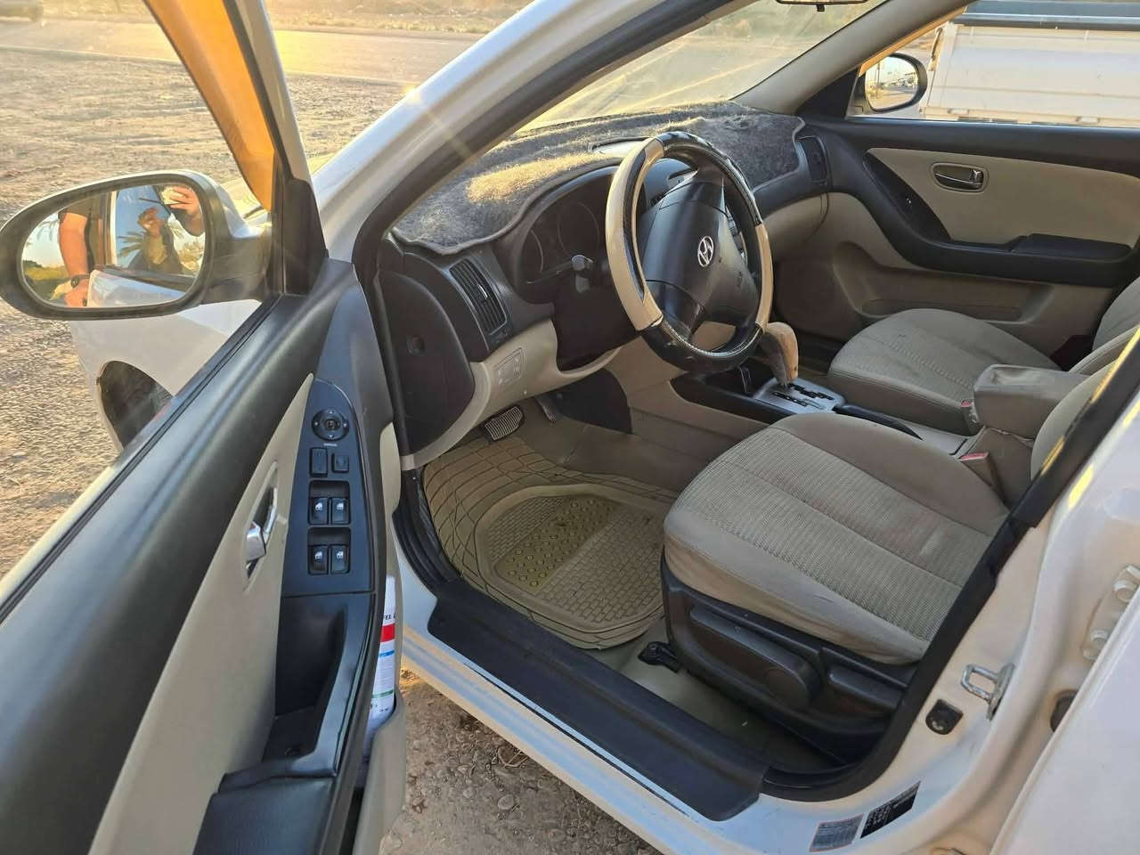 النترا 2011 مقدس فتحه محرك 1600 رقم بغداد تفاصيل السياره وسونارها موجود بالصور وسعرها مناسب مكان السياره بغداد النهروان  بلد للاستفسار الاتصال على الرقم ***********
