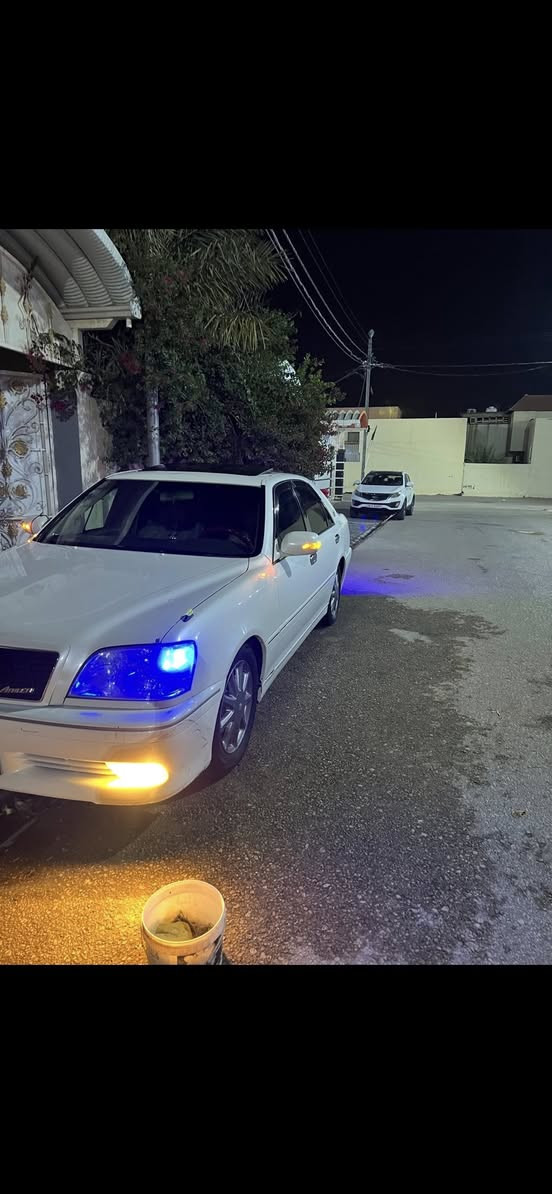 ملكه للبيع رقم صلاح الدين الكمرك الكمرك نفتح تتدفع كبل وتكمل ارقامه كفاله كص وضربه ونقل جثه موصفات السياره3 دكم فتحه كشنات 4كهربائي جنجر 12قرص شاشه كهربابيات كله شغاله لايت كرستال بك لايت كرستال شرط جدد السياره كرستال ويل كب نجمه  مكينه ديفور الجبير شاصي 75 السعر 92  مجال للشراي مكان السياره النجف الاشرف حي النداء تفاصيل اكثر وتساب او تصال ***********
