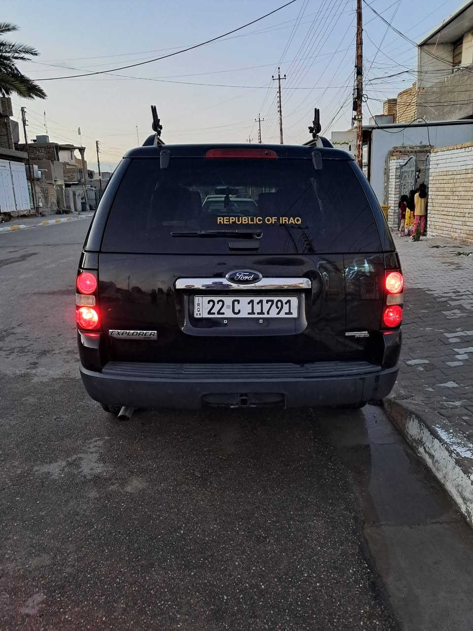 فورد اكسبلور 2007 كفاله من الضربه والصبغ والمعجون تبريد قطعتين ثلج شرط مكينه وكير بجيس بسمي تحويل ثاني يوم  رقم ***********
