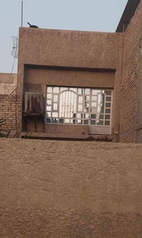 المشتل المربع الذهبي • ١٥٠م • طابقين