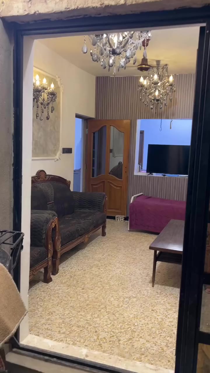 دار للايجار  او للبيع  العنوان المشتل قرب مدرسة المشتل للاستفسار  *********** ***********
