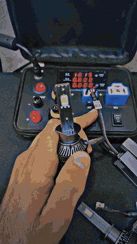 ليدات H1 فول لايت و قطع اخيرة
متوفر ٦٠ واط ٧٠ واط ١٢٥ واط حقيقي للتك 
ع الفحص ما عجبك يرجع 
اي استفسار خاص او واتساب ***********
