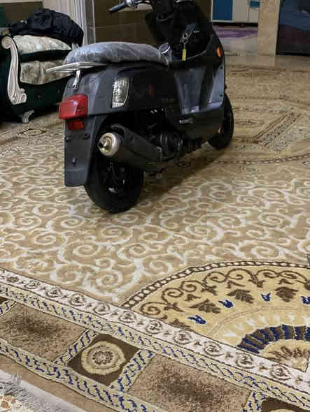 السلام عليكم دراجة بوليس مصطرة ألفين 13 كفالة عامة برغي ما مفتوح بيهة الدراجة 
صارلهة نازلة من الرمبة كلت اشهر الدرجة كلشي شغال بيهة
شاشة شغالة بلاديةً السعر 900 وبيهة مجال الاستفسار *********** الآصال بي وتساب اللعلم البيع بدون أغراض
