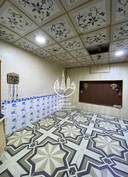 بيت للايجار في الجنينه
موقع مميز
يحتوي على
ثلاث غرف
صاله
مطبخ
صحيات
طارمه
مخزن
سعر الايجار 650
للمعلومات اكثر الاتصال على الارقام
او زيارة موقعنا 
البصره _ شارع عام حي الزهراء _ قرب مستشفى النفط 
***********
الذهبي للاستثمار العقاري
مجاز قانونياً
